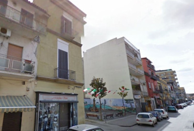 Monolocale uso ufficio o studio al centro di Casalnuovo