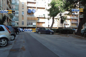 Quattro vani con doppi servizi in vendita a Palermo via Sacco e Vanzetti