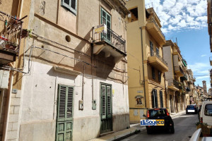 Bagheria (PA) via Milazzo in vendita piena proprietà palazzina indipendente 165 metri quadri