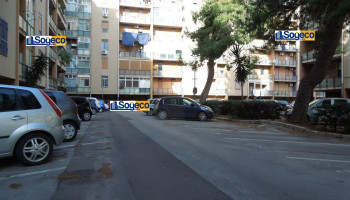 Quattro vani con doppi servizi in vendita a Palermo via Sacco e Vanzetti